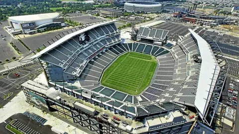 剑指巅峰！马刺与雷霆激战正酣，不容错过的精彩对决！